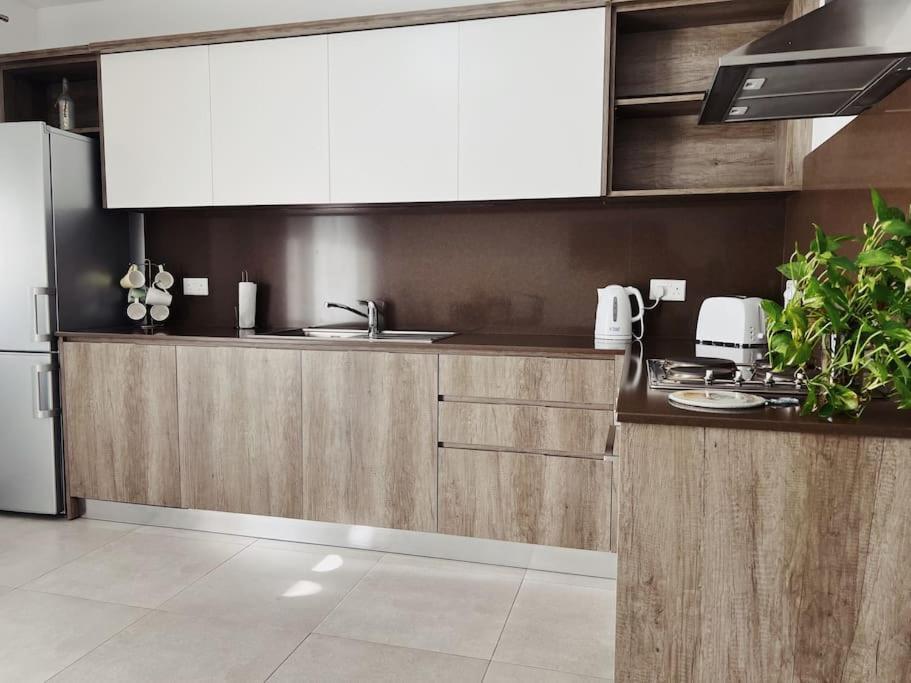 Modern Apartment In Marsaskala Exterior foto